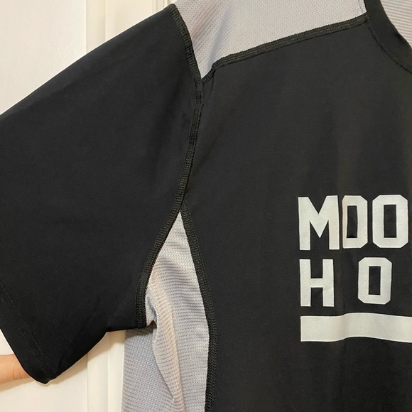 Under Armour Halifax Moosehead hockey athletic short sleeve shirt, size large - Picture 5 of 8